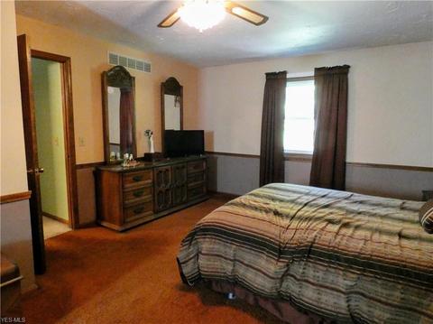 7765 Arbor Dr, Parma, OH 44130 photo 14
