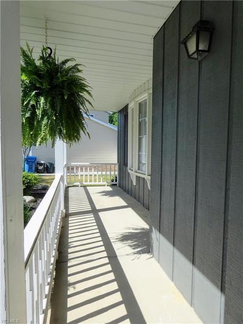 7765 Arbor Dr, Parma, OH 44130 photo 3