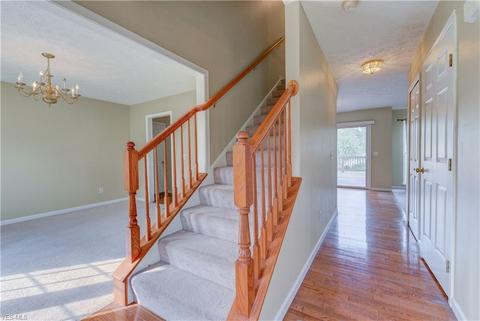 176 Creekledge Ln, Copley, OH 44321 photo 4