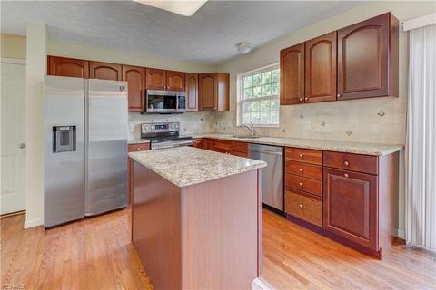 176 Creekledge Ln, Copley, OH 44321 photo 9