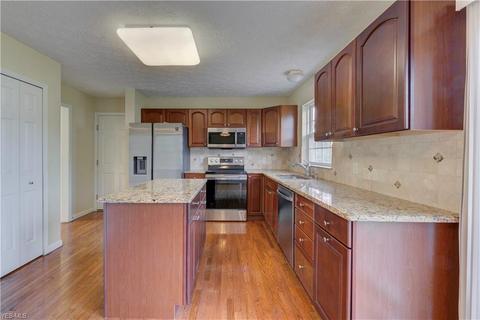 176 Creekledge Ln, Copley, OH 44321 photo 8