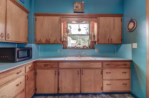 620 Wright Ave, Alliance, OH 44601 photo 8