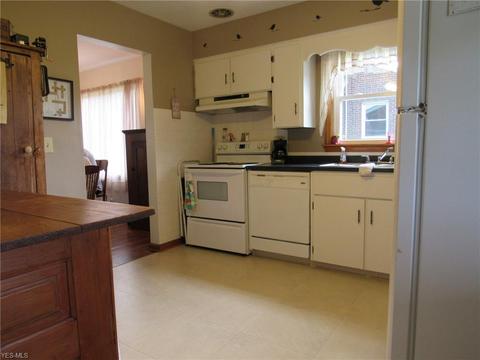 409 Minnesota Ave, Ashtabula, OH 44004 photo 2