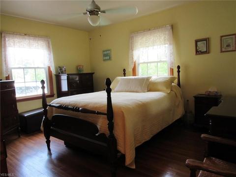 409 Minnesota Ave, Ashtabula, OH 44004 photo 9
