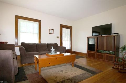 41722 Edison Ct, Elyria, OH 44035 photo 4