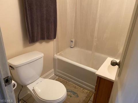 28601 Uxbridge Dr, Willowick, OH 44095 photo 10