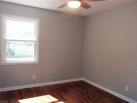 600 Harvard Ave, Elyria, OH 44035 photo 11