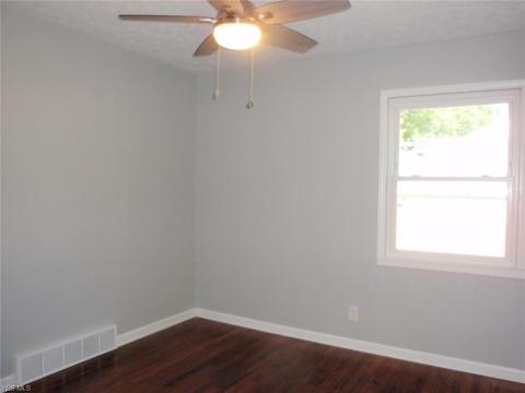 600 Harvard Ave, Elyria, OH 44035 photo 9