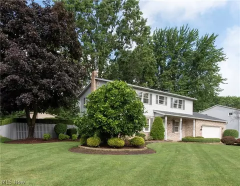 436 Gresham Dr, Fairlawn, OH 44333 photo 2