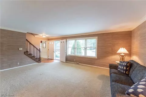 436 Gresham Dr, Fairlawn, OH 44333 photo 3