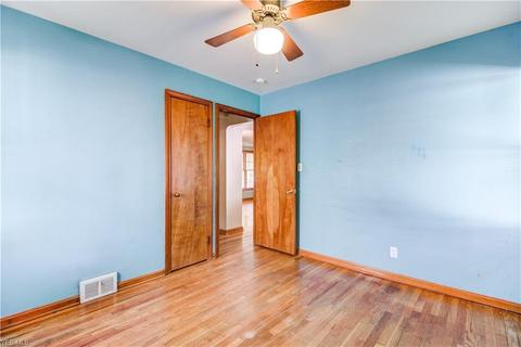 4216 Brookway Ln, Brooklyn, OH 44144 photo 10