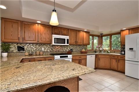 32540 Shadowbrook Dr, Solon, OH 44139 photo 10