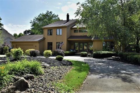 32540 Shadowbrook Dr, Solon, OH 44139 photo 1