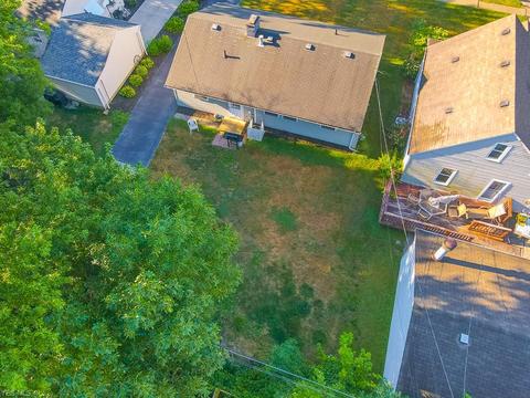 458 Ohio St, Elyria, OH 44035 photo 4