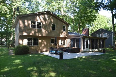 7737 Silver Fox Dr, Boardman, OH 44512 photo 2