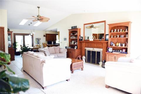 471 Memory Ln, Wooster, OH 44691 photo 3