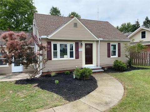 7012 State Rd, Parma, OH 44134 photo 2