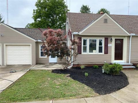 7012 State Rd, Parma, OH 44134 photo 1