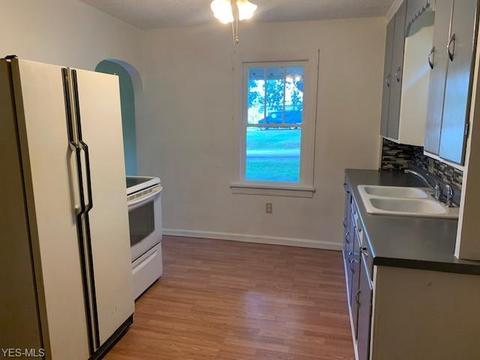 3100 3rd St SE, Canton, OH 44707 photo 6