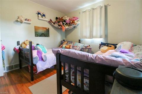 474 High St, Elyria, OH 44035 photo 6