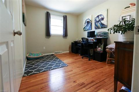 474 High St, Elyria, OH 44035 photo 3