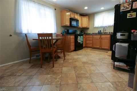 474 High St, Elyria, OH 44035 photo 7