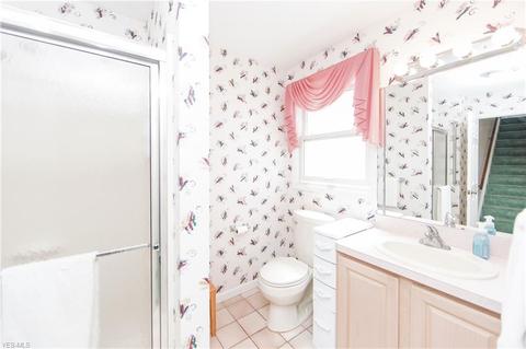 950 Orchardview Ave, Seven Hills, OH 44131 photo 16