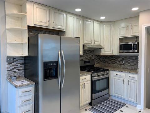 6820 Ackley Rd, Parma, OH 44129 photo 5