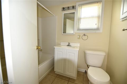 345 E Pace Ave, Coventry, OH 44319 photo 17