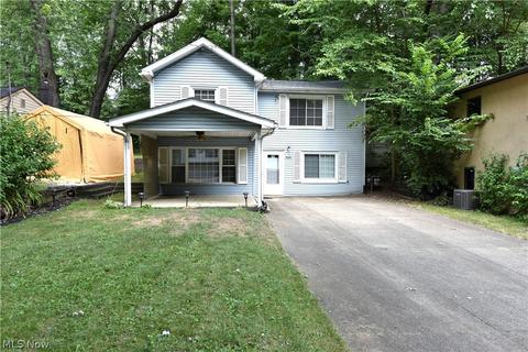 345 E Pace Ave, Coventry, OH 44319 photo 1