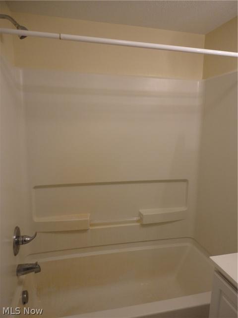 345 E Pace Ave, Coventry, OH 44319 photo 19