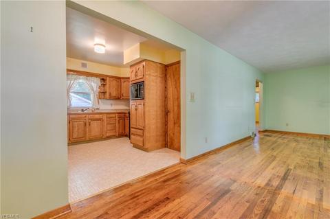 7858 Munson Rd, Mentor, OH 44060 photo 6