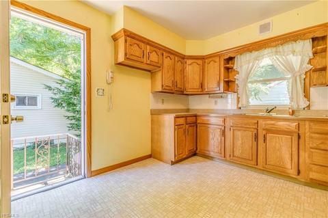 7858 Munson Rd, Mentor, OH 44060 photo 10