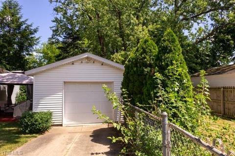 2503 Edwin Ave, Akron, OH 44314 photo 4