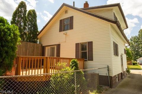 2503 Edwin Ave, Akron, OH 44314 photo 3