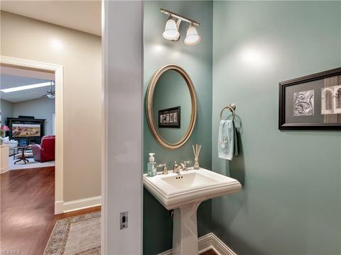 3680 Vineyard Ave NW, Canton, OH 44708 photo 17