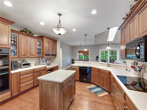 3680 Vineyard Ave NW, Canton, OH 44708 photo 16