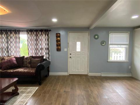 7220 Vineland Pl, Youngstown, OH 44512 photo 4