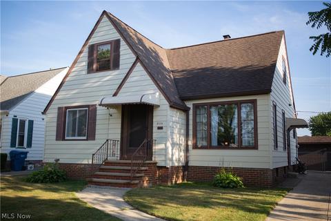 3113 Ingleside Dr, Parma, OH 44134 photo 1
