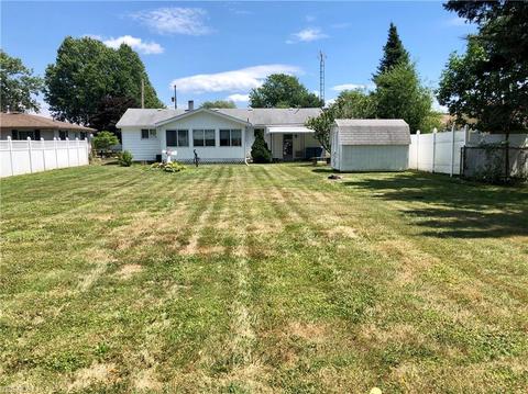 2460 Didrickson Dr, Lorain, OH 44053 photo 2