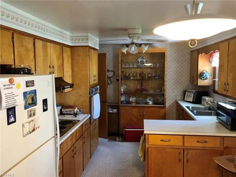 2460 Didrickson Dr, Lorain, OH 44053 photo 11