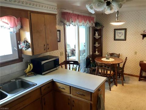 2460 Didrickson Dr, Lorain, OH 44053 photo 10