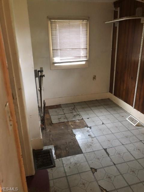 633 W 39 St, Ashtabula, OH 44004 photo 9