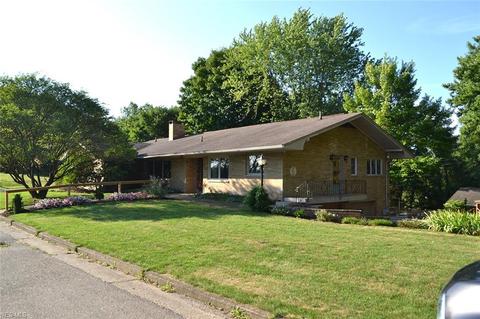 609 Ridgeleigh Dr, Minerva, OH 44657 photo 1