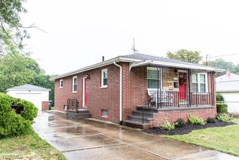 175 Woolf Ave, Akron, OH 44312 photo 2