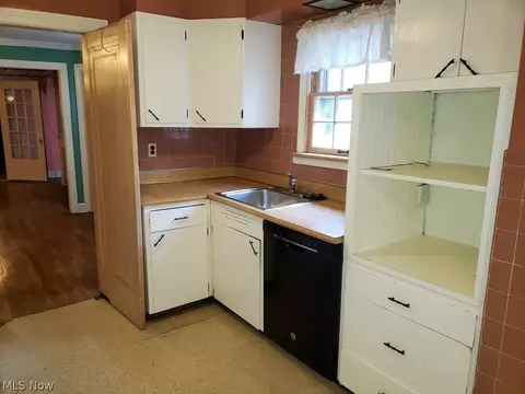 297 E 270th St, Euclid, OH 44132 photo 19