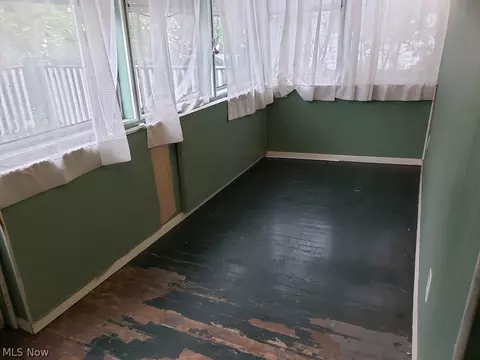 297 E 270th St, Euclid, OH 44132 photo 32