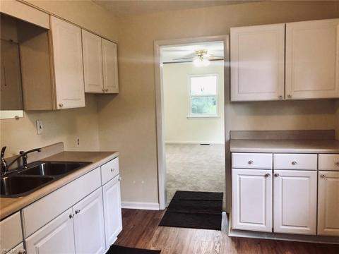 1021 Thayer Ave, Ashtabula, OH 44004 photo 6