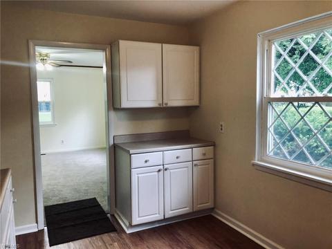 1021 Thayer Ave, Ashtabula, OH 44004 photo 5