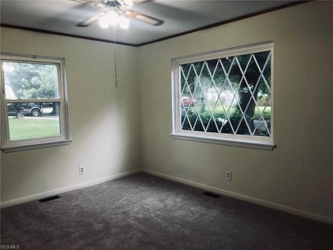 1021 Thayer Ave, Ashtabula, OH 44004 photo 7